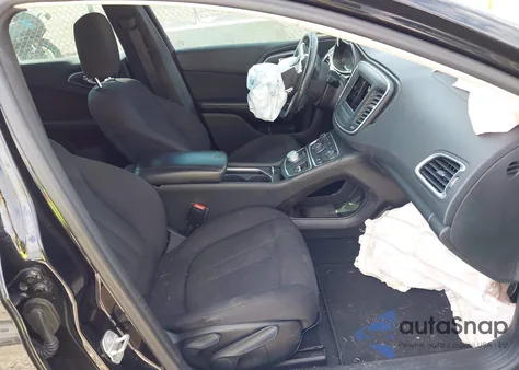 2015 Chrysler 200 Limited z USA, uszkodzony, nr VIN 1C3CCCAB2FN573097